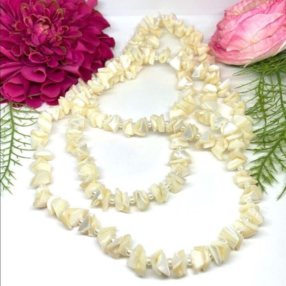VINTAGE⚜️MOTHER OF PEARL Beaded Long Strand Necklace - Picture 1 of 11
